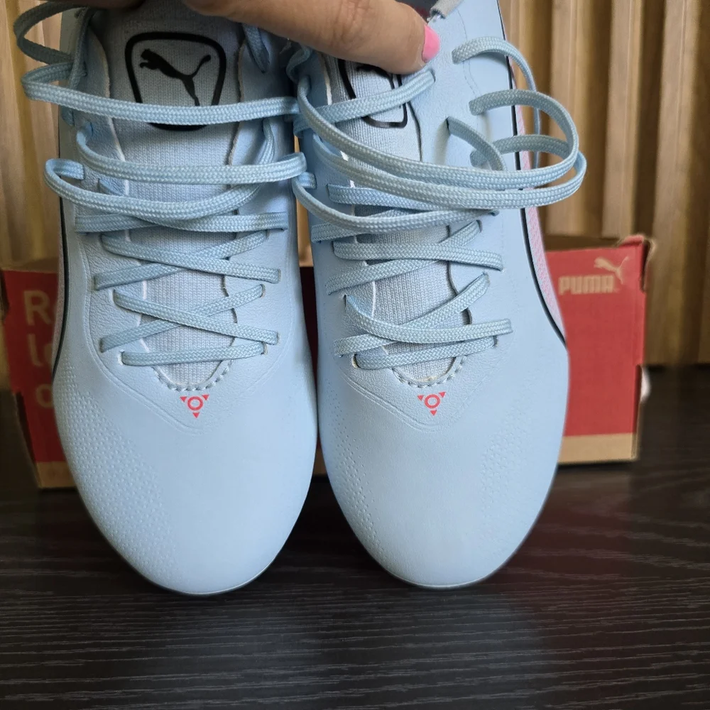 New Puma King Pro FG/AG Silver Sky Blue Soccer Cleats 107569 01 Womens Size 5.5